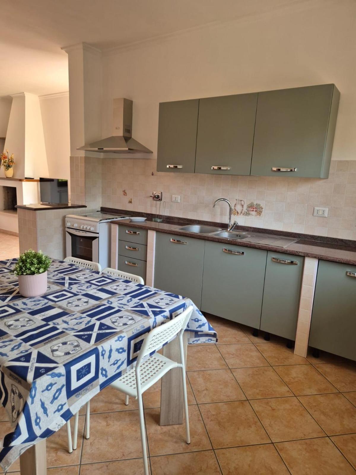Madi House Apartment Фиумичино Екстериор снимка