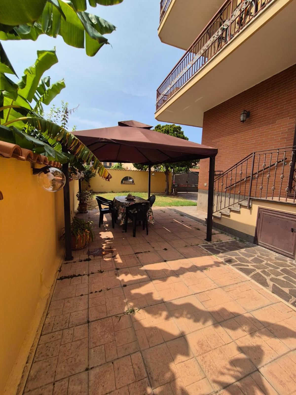 Madi House Apartment Фиумичино Екстериор снимка